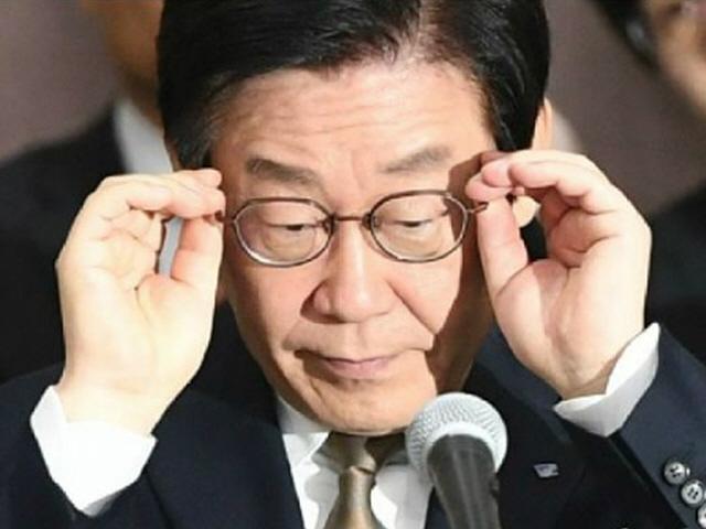 차가운 여론…고독한 승부에 나선 이재명