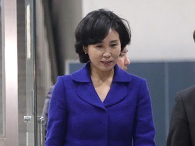 ‘<strong>혜경궁</strong> <strong>김씨</strong>’ 사건 변호에 수원지검 출신 전관 ‘영입’