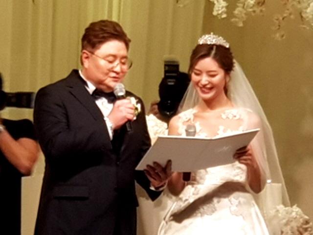 '잘 살게요' 정재용-이선아, 동료 축복 속 결혼…김창열 감격 눈물