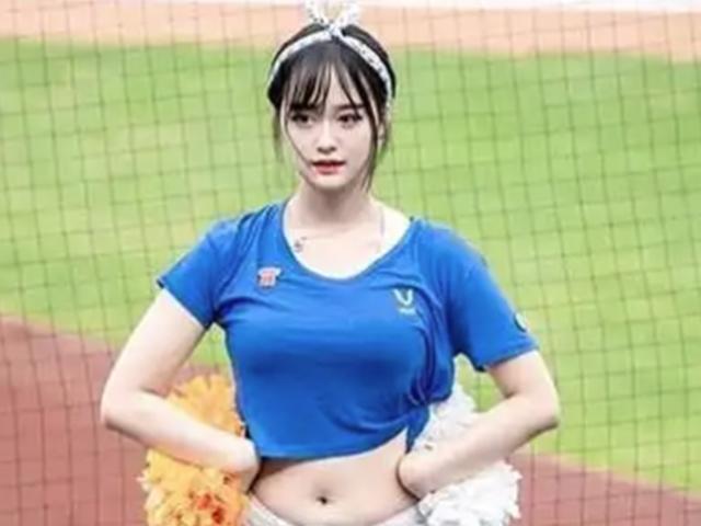 <strong>치어리더</strong> 황다건, 일베 성희롱 댓글에 "이젠 겁나고 막막해"