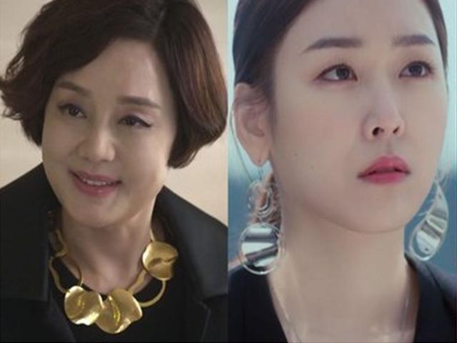 연말모임 주인공 되고 싶나요? 대담한 주얼리 시도해보세요