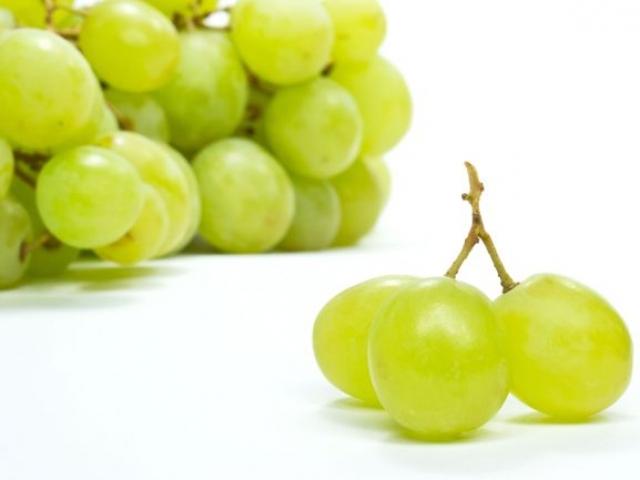 인기폭발한 <strong>샤인</strong>머스캣, 영양도 다를까