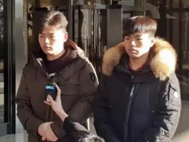 더이스트라이트 전 멤버 검찰출석…"<strong>케이팝</strong> 업계서 폭행 없길"