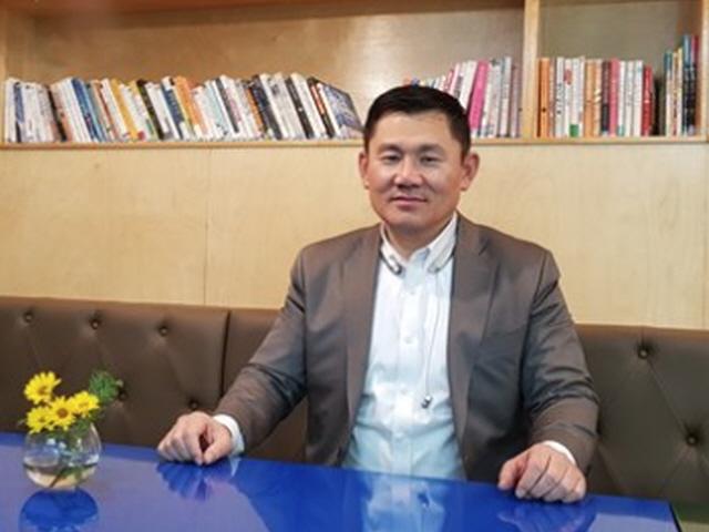 베이비 박스 아기 씻기는 착한 손, 알고보니 경찰관