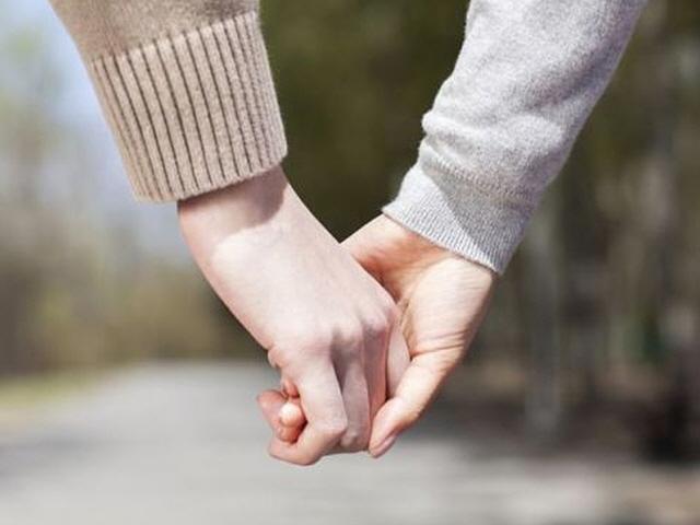 "굳이 연인에서 부부로?… <strong>결혼</strong>할 이유가 없어요"