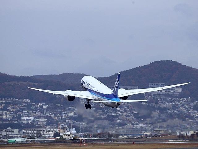오늘부터 '<strong>출국</strong>세' 도입한 일본, 속내는?