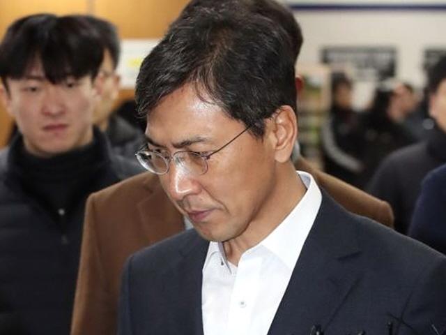 <strong>안희정</strong> 2심서도 징역 4년 구형…“‘합의하에 관계’ 증거 없어”