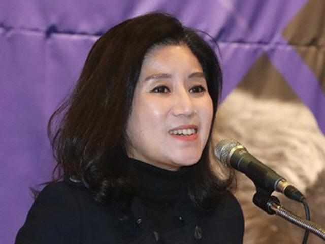 “‘<strong>케어</strong>’ 박소연 대표, 마취도 안하고 직접 안락사 주사”