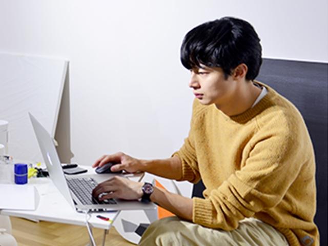 Vice Versa. <strong>김충재</strong> 디자이너의 아름다운 도전