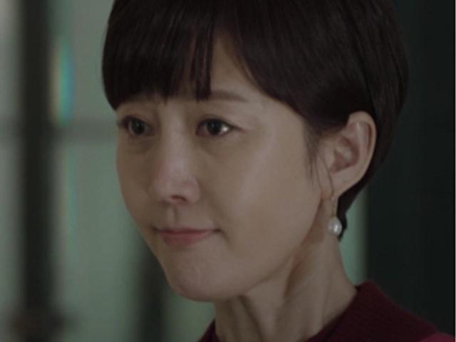 <strong>염정아</strong>의 입술 : 파국이라도 걸어 들어갈 절실함