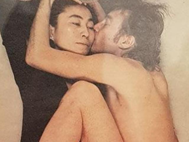 <strong>존 레논</strong>의 안경은 원래 촌스러움의 상징이었다