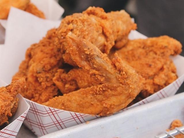 삼겹살과 치킨은 어떻게 '국민메뉴'가 됐나