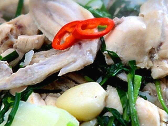 "든든한 한끼"… 닭한마리 칼국수
