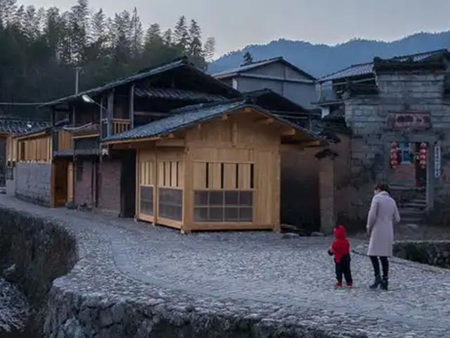 Yang's <strong>School</strong> Rural Library and book store
