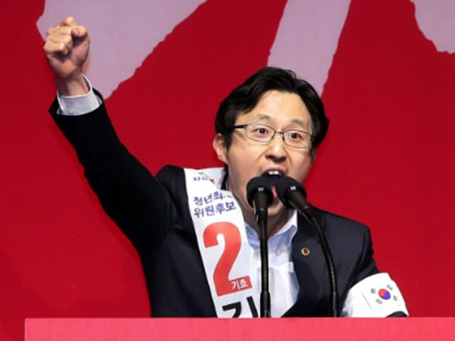 <strong>김준교</strong>, 사과 1시간 전 "문재인은 현직 대통령 아냐" 파문