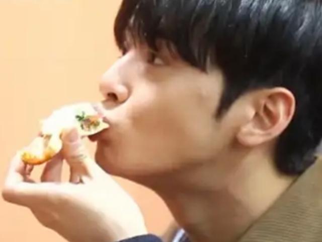 '골목식당' 차은우 '<strong>얼굴</strong> <strong>천재</strong>'에서 '피자 <strong>천재</strong>'로…백종원 '감탄'