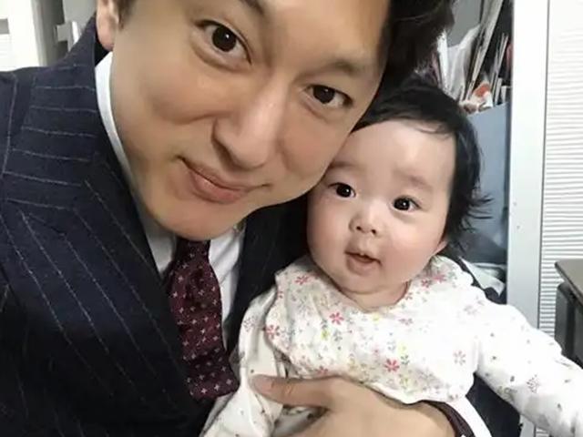 <strong>한석준</strong> "네 덕에 힘차게 산다"…붕어빵 딸 공개