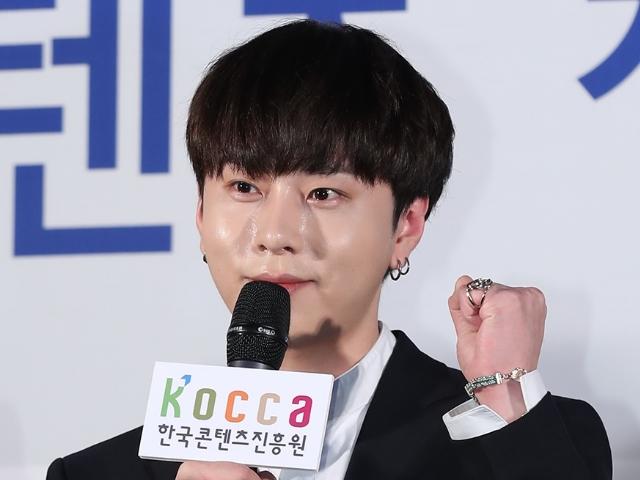 <strong>용준형</strong> "정준영에게 몰카 받은적 있다…하이라이트 탈퇴"