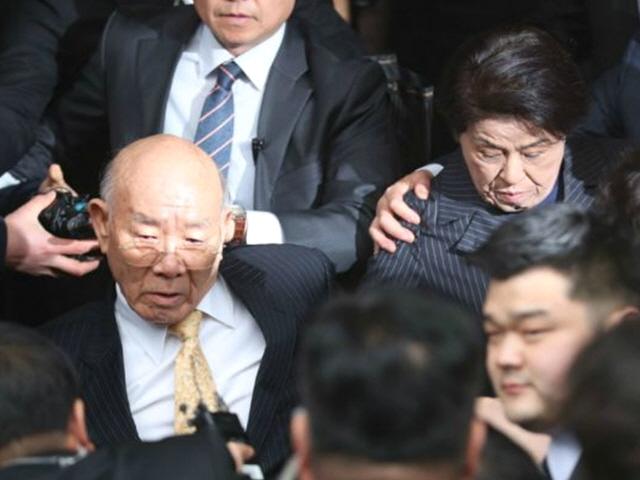 세금하마 전두환, 출소 후 경호<strong>비</strong>로만 100억 들어
