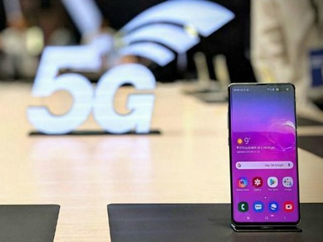 세계 최초 5G폰?… 당장 사면 안되는 이유