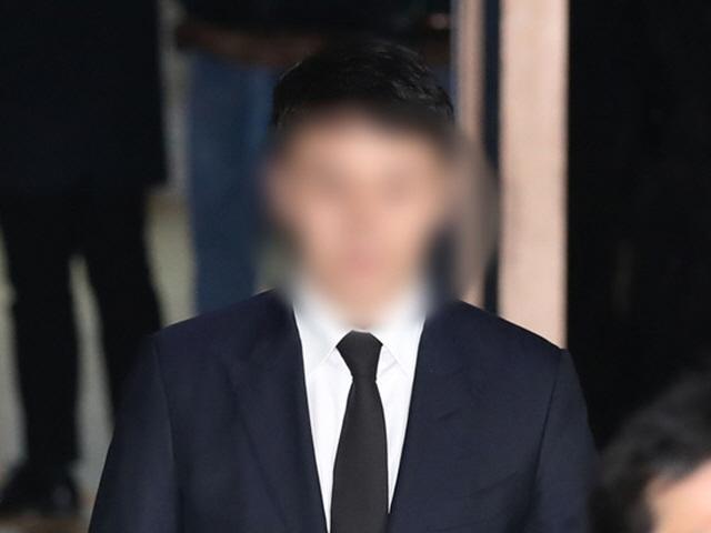 <strong>유인석</strong> "성접대 없어…경찰총장? 우리 수준이 그 정도"(종합)