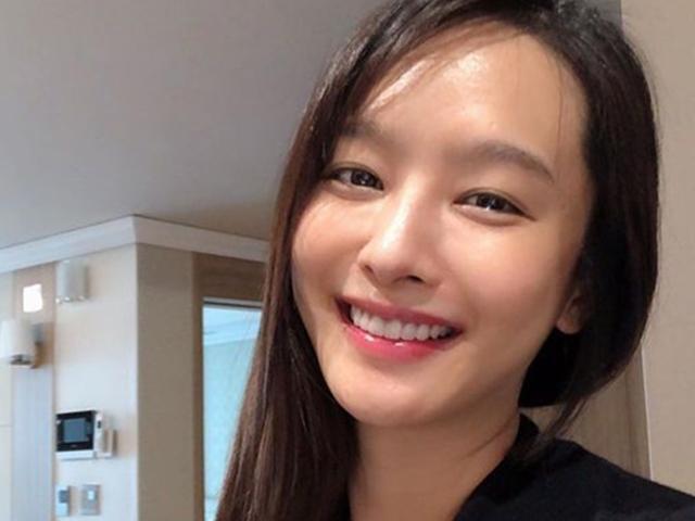 박정아 측 , 성형설 부인 "성형 말도 안 돼…체중 증가+<strong>붓기</strong> 덜 빠진 것"
