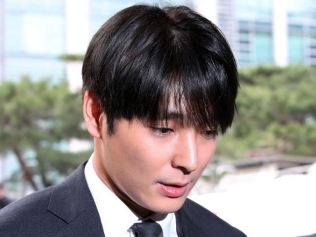 “<strong>FT아일랜드</strong> 최종훈, 음주운전 현장 단속 경찰관에 금품 주려했다”···피의자 입건