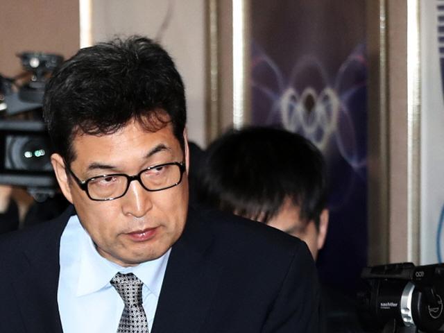 전명규 '배임·횡령'으로 검찰 고발 …"한국체대 빙상장 그냥 쓰라"