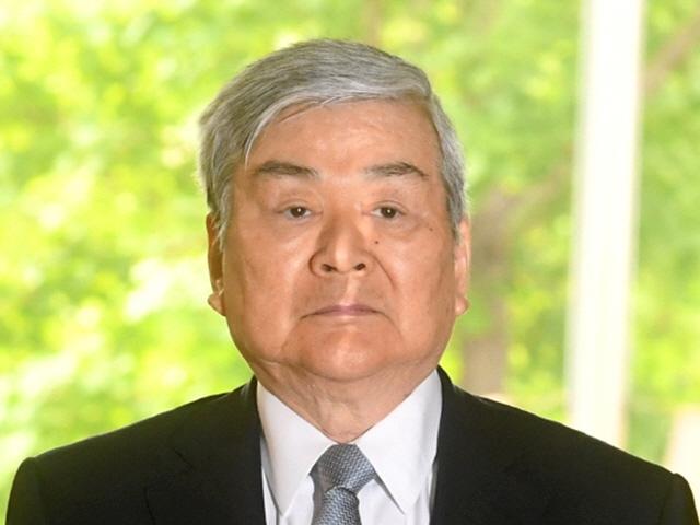 <strong>조양호</strong> <strong>회장</strong> 대한항공 경영권 상실···사업재편·퇴직금 등 가시밭길