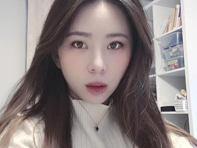 윤지오, 母 <strong>유방암</strong> <strong>투병</strong> 고백..14일 북콘서트 끝으로 떠난다