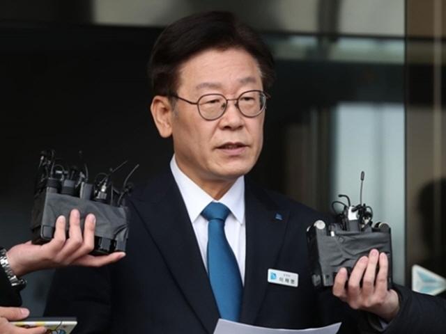 ‘2012년 당시 정신병 증세’ 소견서 발견…이재명 친형 <strong>강제입원</strong> 재판에 영향