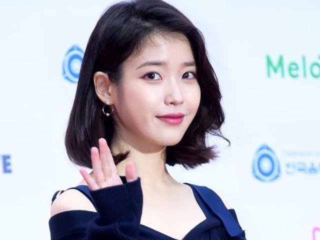 "<strong>허위</strong> <strong>사실</strong> 확산 안타깝다"…아이유 수상한 기부 논란→재단 직접 반박
