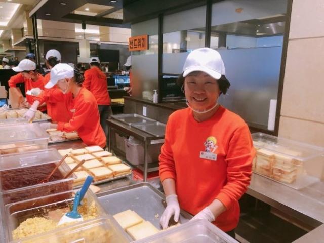 “식사 거르는 아이돌 먹이려고 만들었는데”…대만까지 홀린 ‘인기가요 샌드위치’