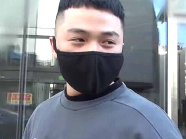 부모 귀국 날, 마이크로닷은…“고급 외제차 타고 강남에 있었다”