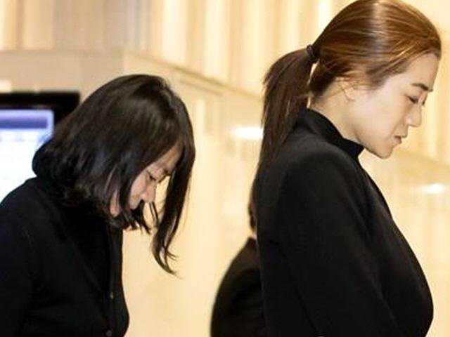 故 <strong>조양호</strong> <strong>회장</strong> 빈소에 이틀째 조문행렬…삼남매 침통한 입관식