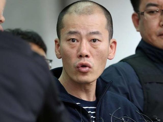 ‘진주 방화·살인’ <strong>안인득</strong> 얼굴 공개 “유족에게 죄송…억울한 점도 있다”