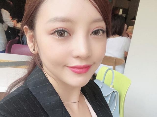 구하라, 당당한 <strong>셀카</strong>… 안검하수 수술 후 근황 공개