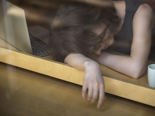 나른한 봄엔 ‘커피냅’…커피 마신 뒤 15분간 잠을 청하면?
