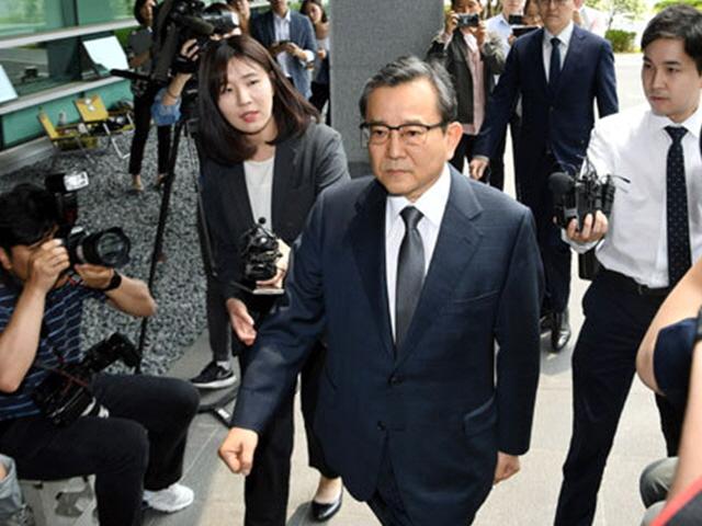 김학의 "윤중천과 별장 같이 간 사실 없다"…동영상 속 여성 진술 번복