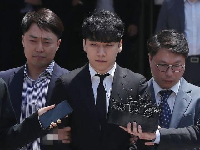 <strong>버닝썬</strong> <strong>게이트</strong> 4개월, ‘유착’ 밝히지 못한 경찰의 ‘제 식구 수사’