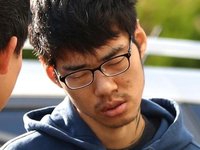 '강서 <strong>PC방</strong> <strong>살인사건</strong>' 김성수, 사형 구형 후 최후진술에서 눈물·긴 한숨