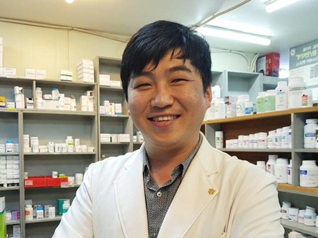 흉기 난동 취객 제압한 약사, 알고보니 25년 '우슈 유단자'