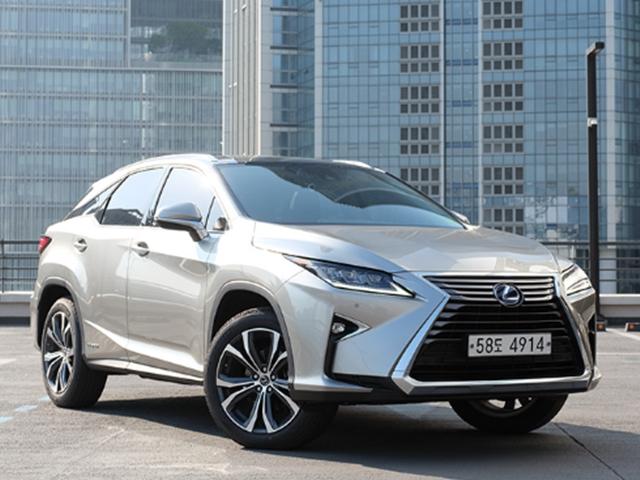 잠시 잊고 있던 매력적인 <strong>SUV</strong>, <strong>렉서스</strong> RX 450h