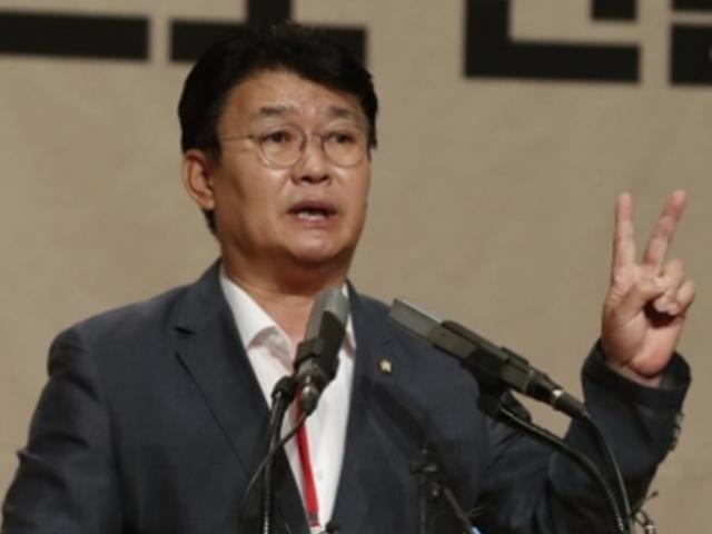 "<strong>김정은</strong>, 문재인보다 낫다" 정용기 발언에 황교안마저…