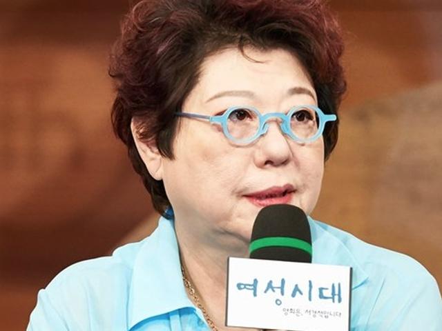양희은 “여성<strong>시대</strong>ㆍ남성<strong>시대</strong>보다 그냥 '사람<strong>시대</strong>'가 왔으면”