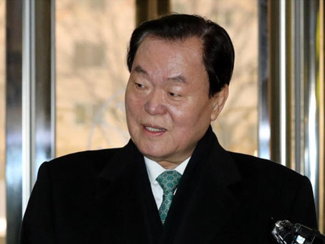 [판깨스트] ‘노무현 명예훼손’ 김경재 집유 확정…‘삼성 8000억’ 가짜뉴스 왜 나왔나