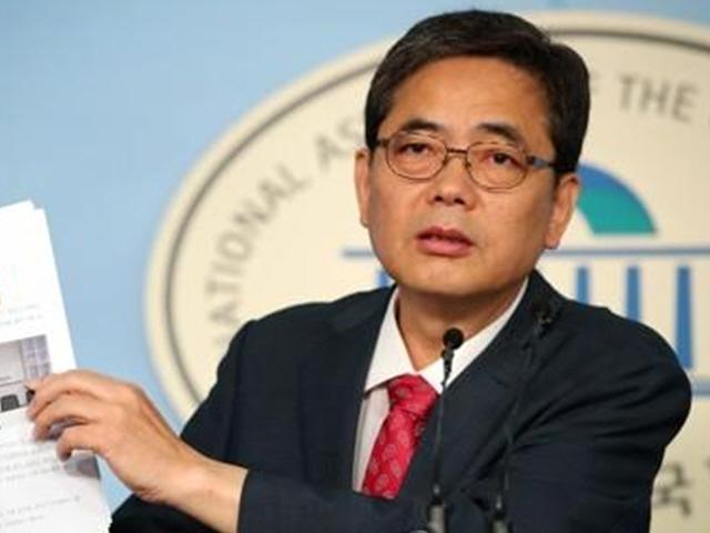 곽상도 "文대통령 사위 태국서 특혜취업 의혹"…靑 "사실확인중"
