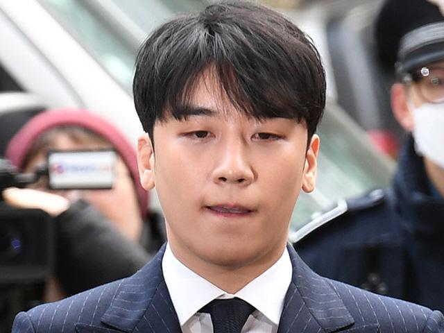 경찰, 버닝썬 투자자 '린사모' 입건…소환은 어려울듯
