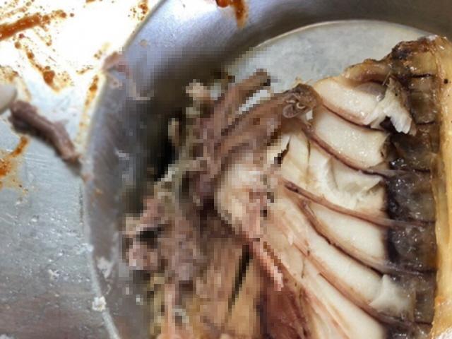 급식에 '고래회충' 나왔는데…학생들 분노케 한 학교 측 발언