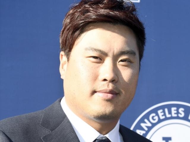 “류현진 <strong>선발</strong> 발표, 깜짝 놀랄 일” 美도 놀란 로버츠 전격 결정